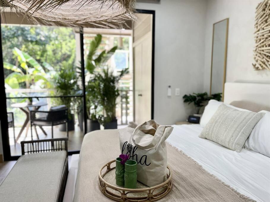 Tiki Tiki - Gorgeous Boho Beach Hideaway! Уайлеа Екстериор снимка